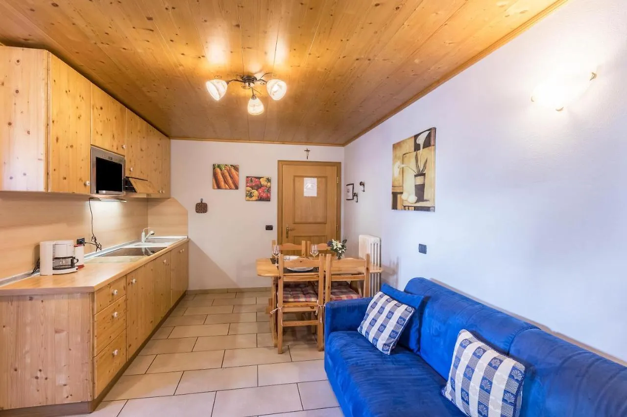 Sole - Casa Azzurra Piano Terra Apartman Livigno